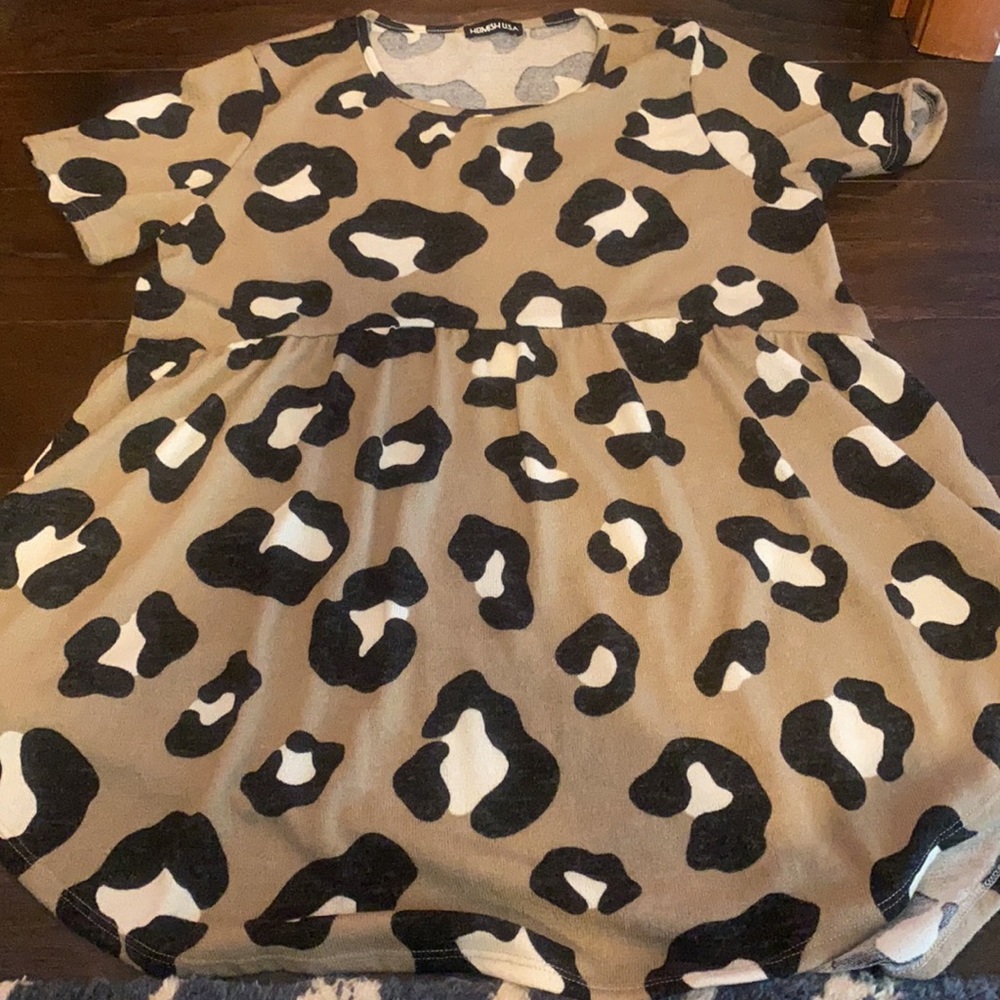 Heimish Leopard Top - Picture 3 of 3